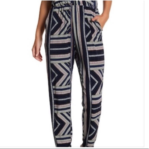 NWT BCBGeneration Navy-Multi Printed Cutout Back Jumpsuit w/ Pockets Medium - Picture 10 of 11